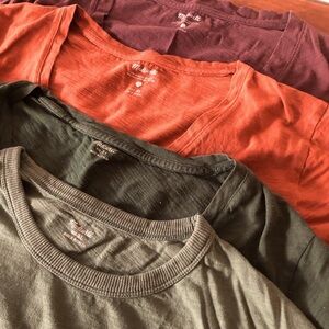 LOT OF 4! Madewell T-Shirt Bundle in light green, first green, rust and plum.
